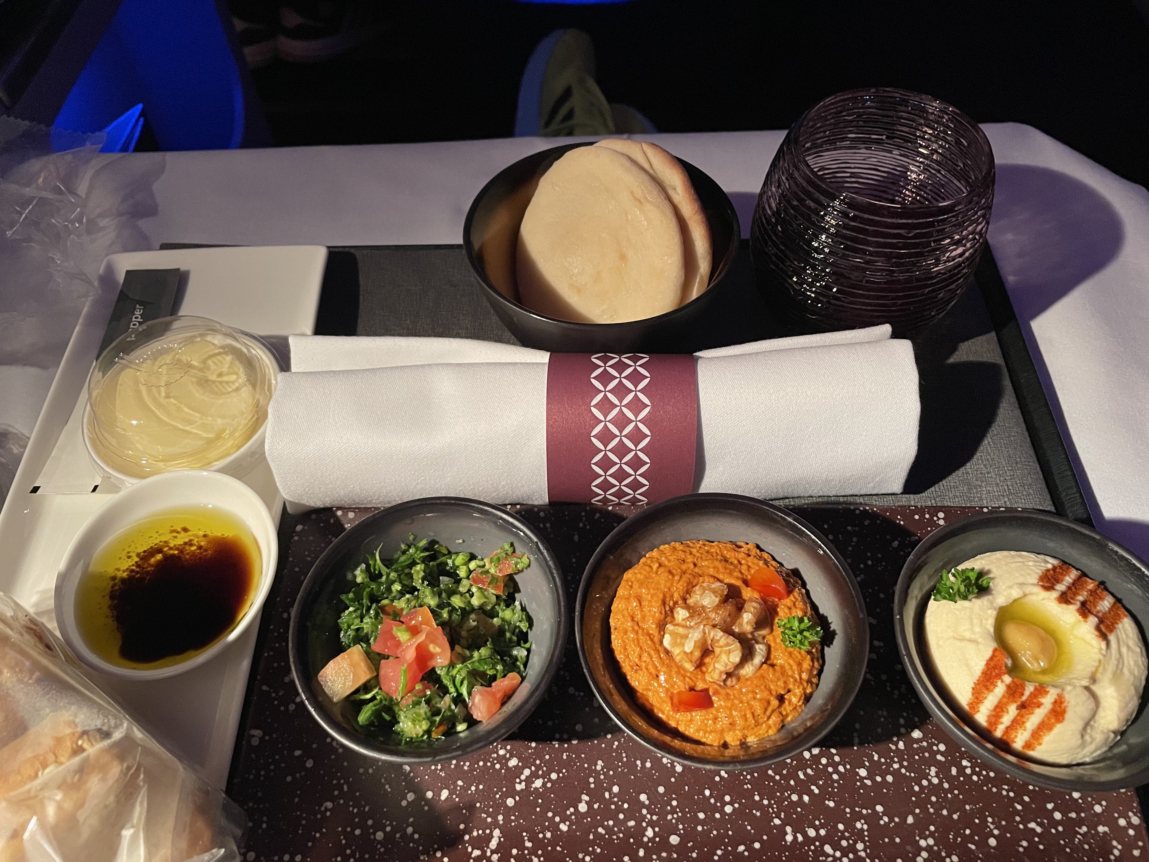 Qsuite: Qatar Airways Business Class Review Cairo via Doha To Los Angeles